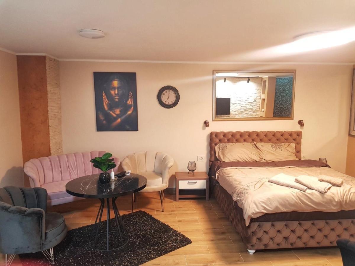 Apartmán Aris Lux Ni Exteriér fotografie